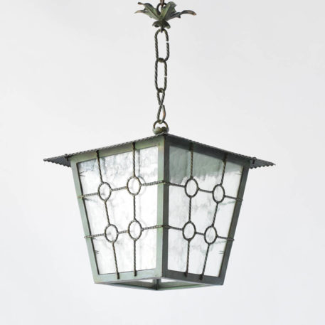 Vintage lantern with grid design