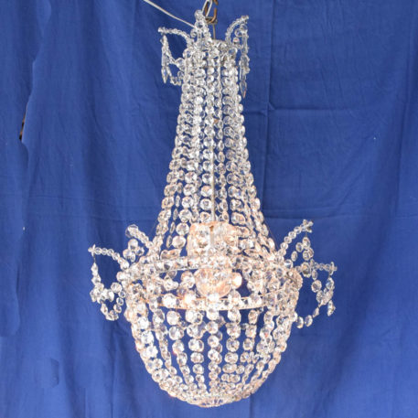 Early 1900s Empire chandelier in the Sac a Pearle form from France