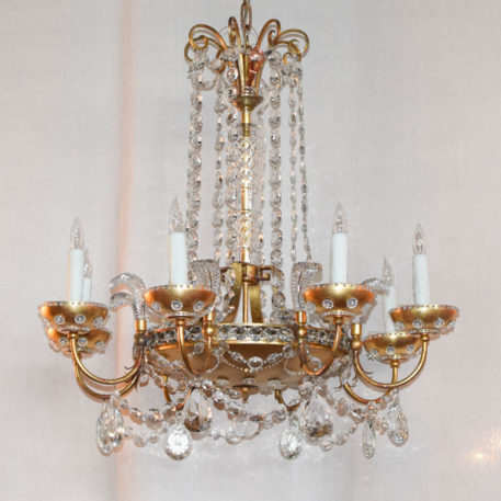 Large italian chandelier with hanging crystal and central lighting