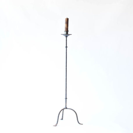 Rustic and simple iron floor lamp